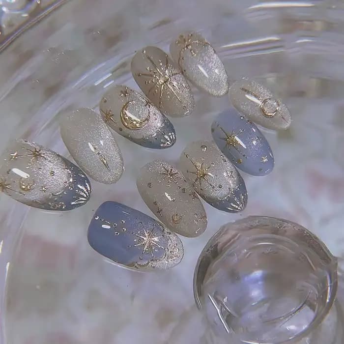 24 pièces romantique Y2k étoile presse sur ongles dégradé bleu Style français or lune conçoit faux o